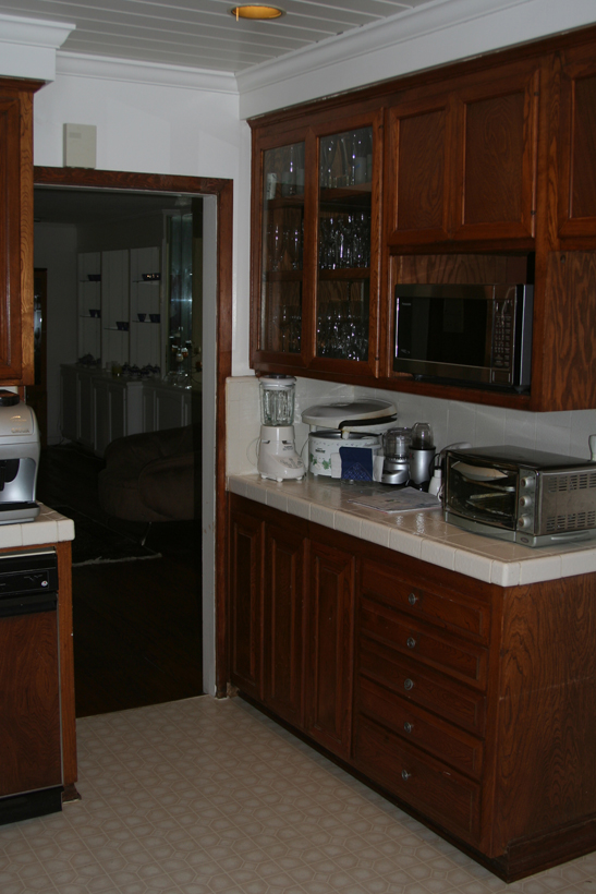 Before - Kitchen - Lake Sherwood